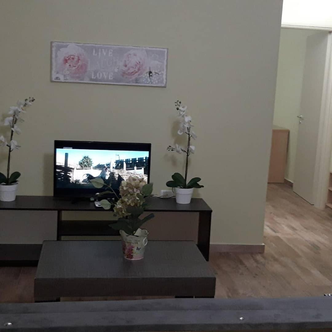 Disy Apartments Vlore Room photo
